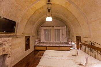 Mithra Cave Hotel