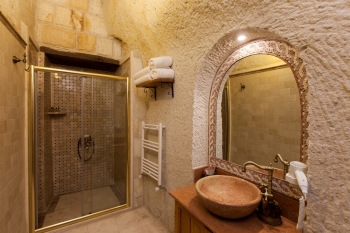 Mithra Cave Hotel