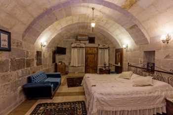 Mithra Cave Hotel