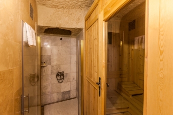 Mithra Cave Hotel