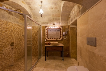 Mithra Cave Hotel