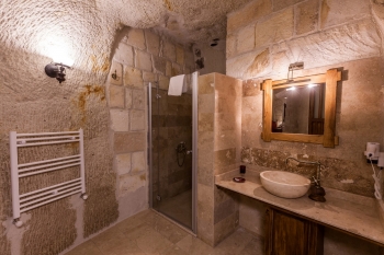 Mithra Cave Hotel