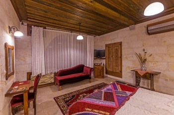 Mithra Cave Hotel