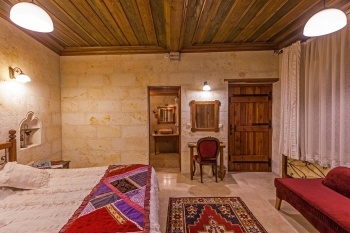 Mithra Cave Hotel