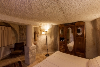 Mithra Cave Hotel