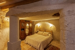 Classic Cave Room