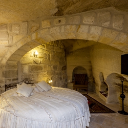 Suite Caves